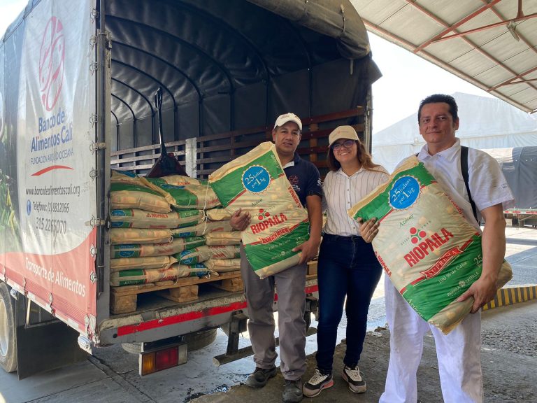 Con 10 tonnellate di zucchero, Riopaila Castilla è entrata a far parte del Cali Food Bank per servire le persone in situazioni vulnerabili