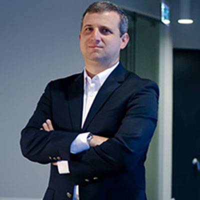 https://www.riopaila-castilla.com/wp-content/uploads/2025/04/enrique.jpg